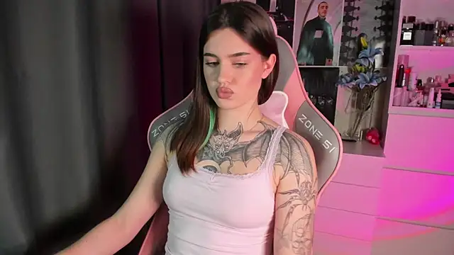 Snapshot of NikkieKitty chatting on 21, 3, 2026 NikkieKitty online show from 21, 3, 2026