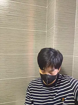 kimze7 online show from 15, 4, 2026