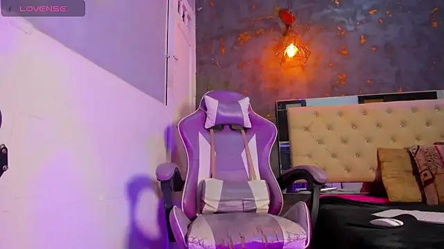 Aliice james online show from 14, 2, 2026