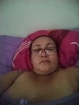 Nini Love  online show from 17, 4, 2026