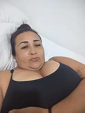 Nini Love  online show from 10, 5, 2026