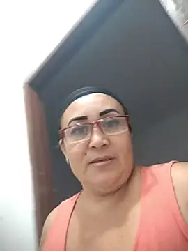 Nini Love  online show from 2, 4, 2026