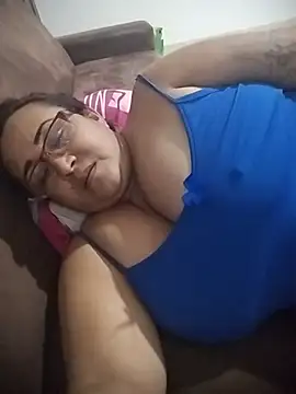 Nini Love  online show from 15, 4, 2026