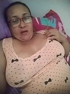 Nini Love  online show from 13, 4, 2026