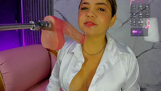 shayra boobs2 online show from 18, 4, 2026