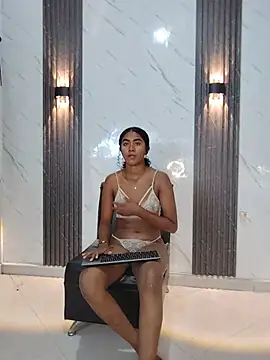 Snapshot of CaramelDesire chatting on 24, 5, 2026 CaramelDesire online show from 24, 5, 2026
