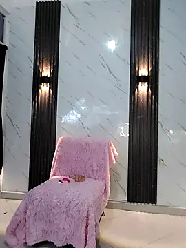 Snapshot of CaramelDesire chatting on 23, 4, 2026 CaramelDesire online show from 23, 4, 2026