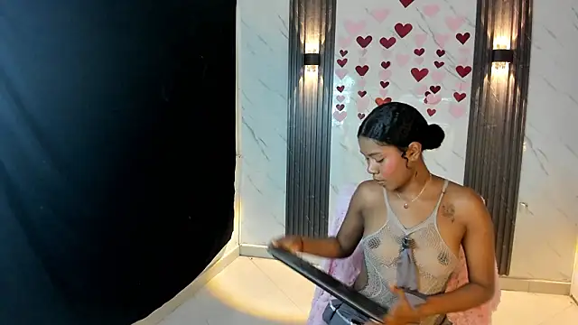 CaramelDesire online show from 26, 2, 2026