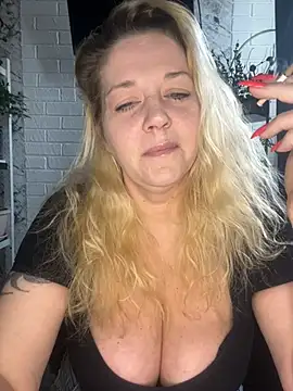 JenniferCarmen online show from 21, 4, 2026