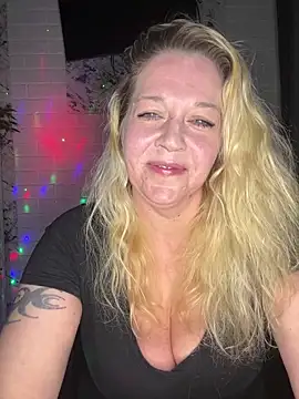JenniferCarmen online show from 6, 5, 2026