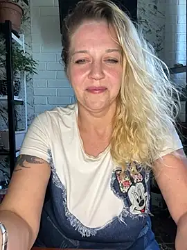 JenniferCarmen online show from 1, 7, 2026