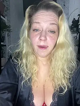 JenniferCarmen online show from 4, 4, 2026