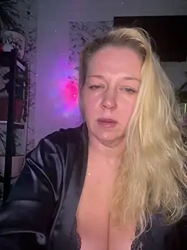 JenniferCarmen online show from 9, 2, 2026