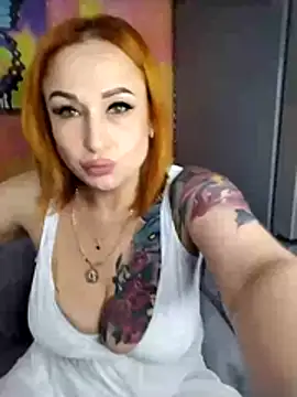 Snapshot of Very_sly_fox chatting on 22, 4, 2026 Very sly fox online show from 22, 4, 2026