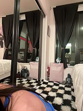 Lexiiskyyxo online show from 13, 3, 2026