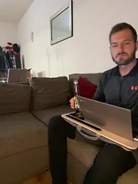 cheekycherryx online show from 15, 2, 2026