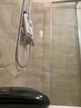 cheekycherryx online show from 25, 2, 2026