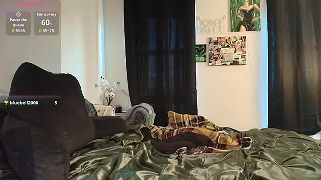 MilaSeren online show from 27, 3, 2026