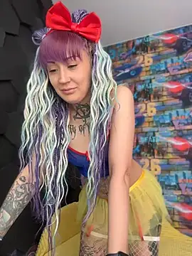 Snapshot of Tattoo__Moon chatting on 14, 5, 2026 Tattoo Moon online show from 14, 5, 2026