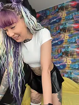 Snapshot of Tattoo__Moon chatting on 28, 5, 2026 Tattoo Moon online show from 28, 5, 2026