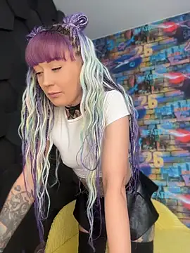 Snapshot of Tattoo__Moon chatting on 5, 6, 2026 Tattoo Moon online show from 5, 6, 2026