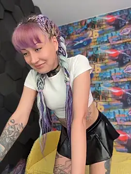 Snapshot of Tattoo__Moon chatting on 18, 5, 2026 Tattoo Moon online show from 18, 5, 2026