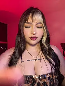 Snapshot of Daniela_ruizz chatting on 7, 6, 2026 Daniela ruizz online show from 7, 6, 2026