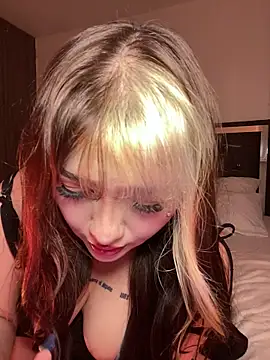 Snapshot of Daniela_ruizz chatting on 10, 7, 2026 Daniela ruizz online show from 10, 7, 2026