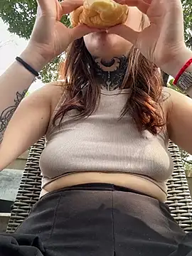 FionaMurr online show from 12, 2, 2026