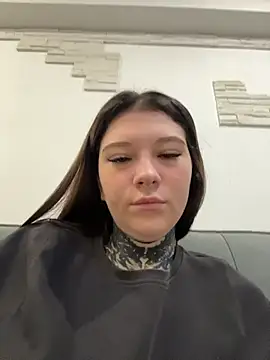 FionaMurr online show from 1, 4, 2026