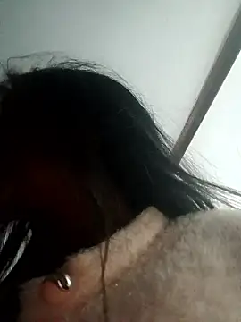 nehakapoor89 online show from 22, 12, 2025