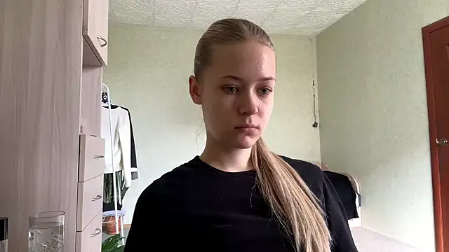 ZaidaSchwarten online show from 19, 4, 2026