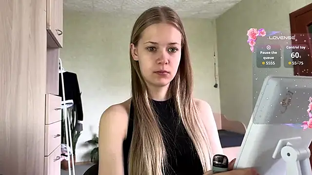 ZaidaSchwarten online show from 25, 6, 2026