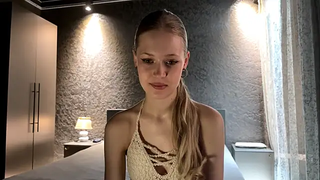 ZaidaSchwarten online show from 16, 7, 2026