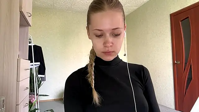 Snapshot of ZaidaSchwarten chatting on 20, 5, 2026 ZaidaSchwarten online show from 20, 5, 2026