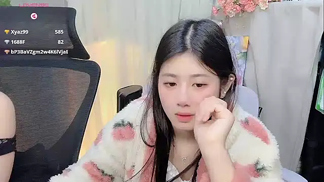 Yvonne-07 online show from 21, 12, 2025