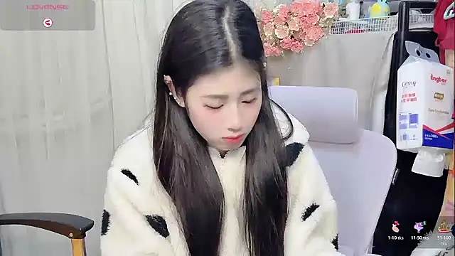 Yvonne-07 online show from 26, 2, 2026