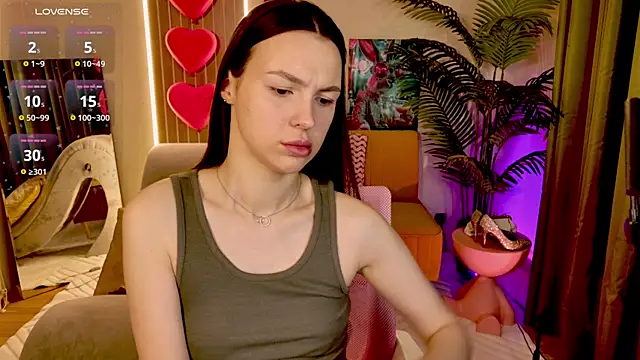 MaxinCarroll online show from 15, 4, 2026