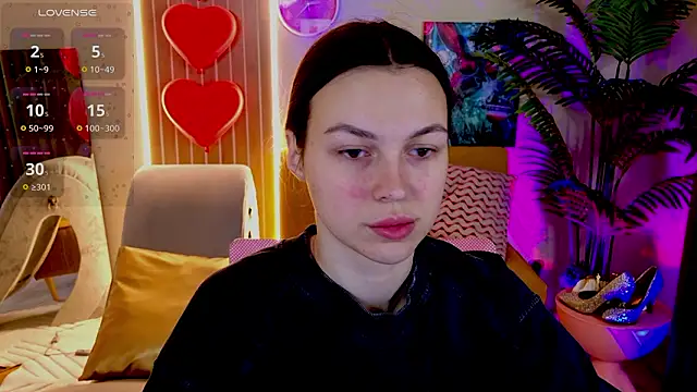 MaxinCarroll online show from 12, 3, 2026