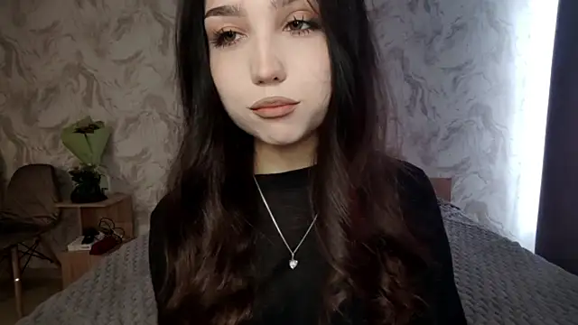 Qwami Amie online show from 13, 4, 2026