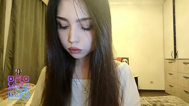 Qwami Amie online show from 9, 2, 2026