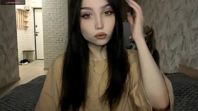 Qwami Amie online show from 22, 5, 2026