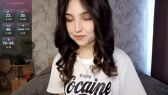 Qwami Amie online show from 22, 4, 2026