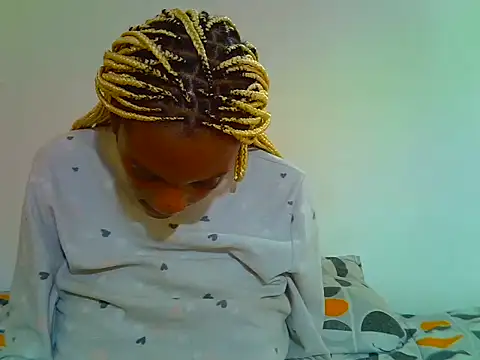 Snapshot of PetiteDoll_06 chatting on 27, 4, 2026 PetiteDoll 06 online show from 27, 4, 2026