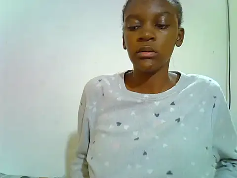 PetiteDoll 06 online show from 19, 4, 2026