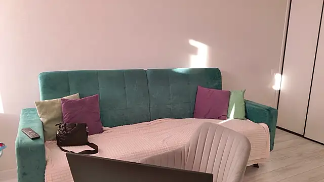 Sandra Prafer online show from 7, 3, 2026