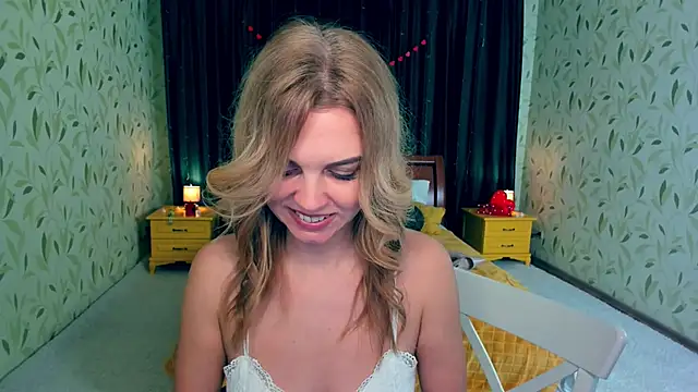 LunaFlinn online show from 2, 3, 2026