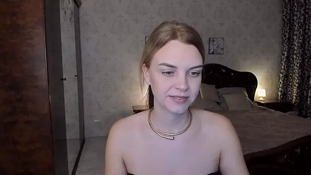 LunaFlinn online show from 6, 2, 2026