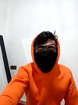 Aminosh online show from 15, 12, 2025