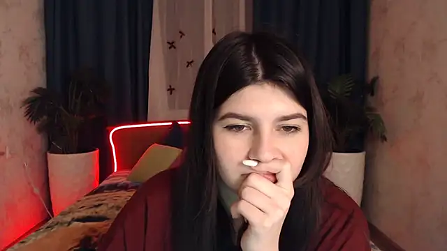 KisaModel online show from 6, 2, 2026